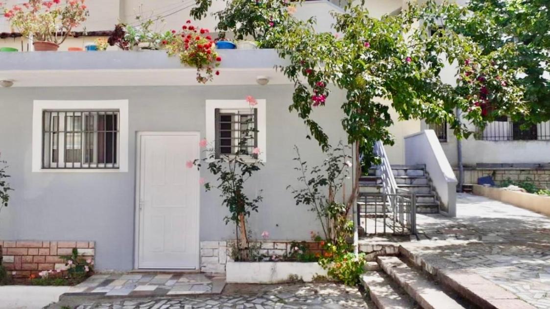 Olti'S Beach House Sarandë Eksteriør bilde